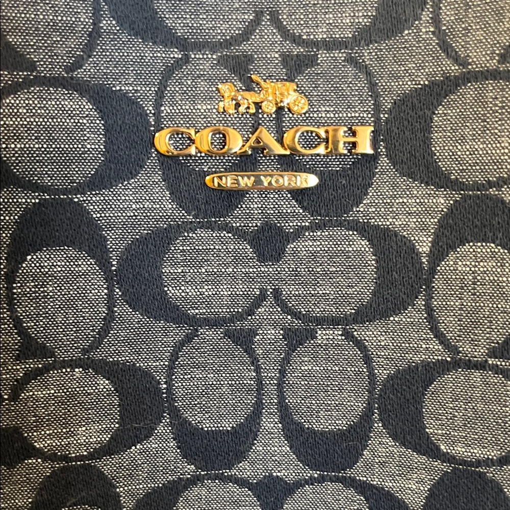 NWOT Coach Molly Bucket Crossbody Bag in Denim Signature Fabric - Picture 3 of 12